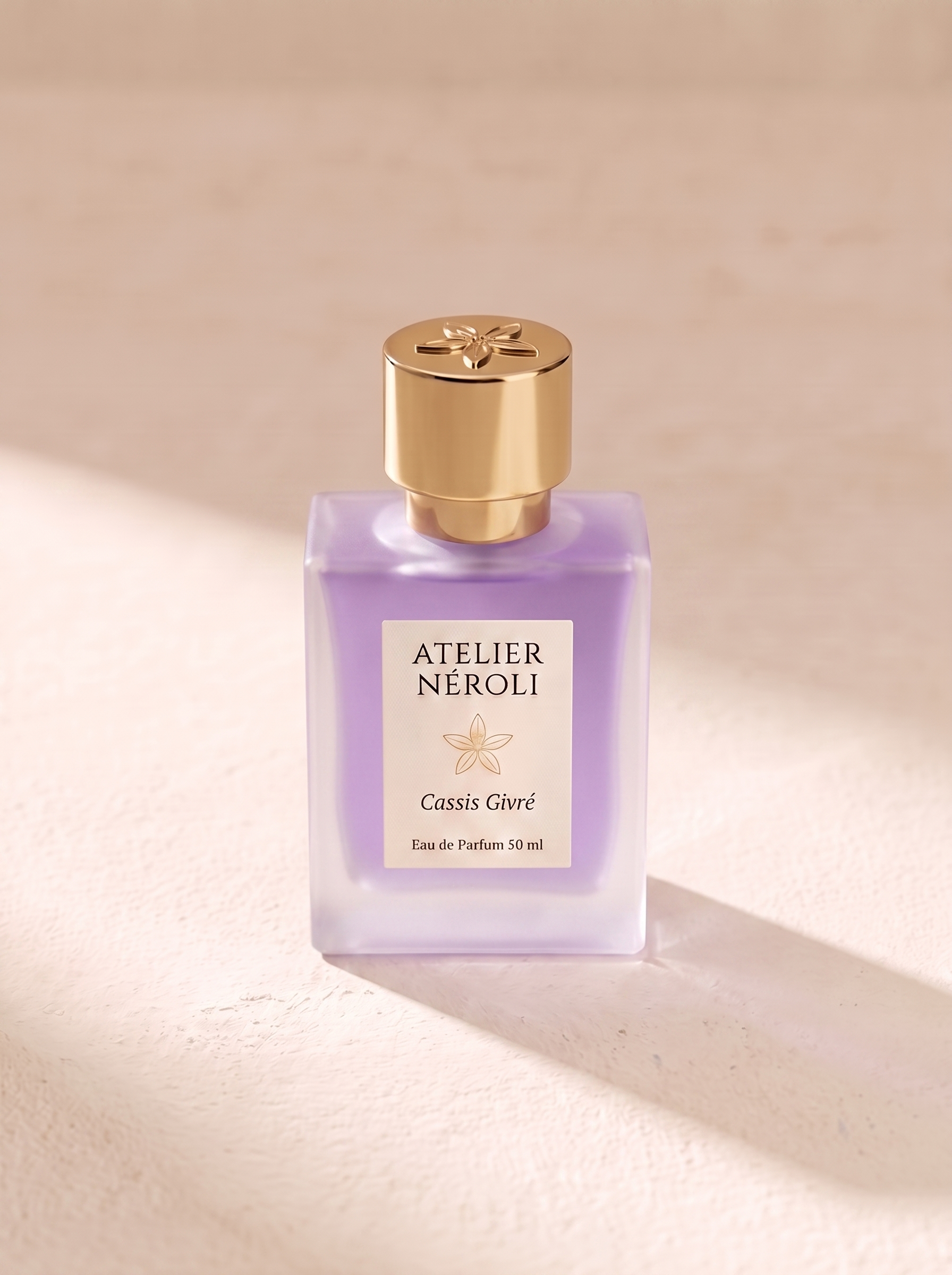 Parfum Cassis Givré — flacon Atelier Neroli